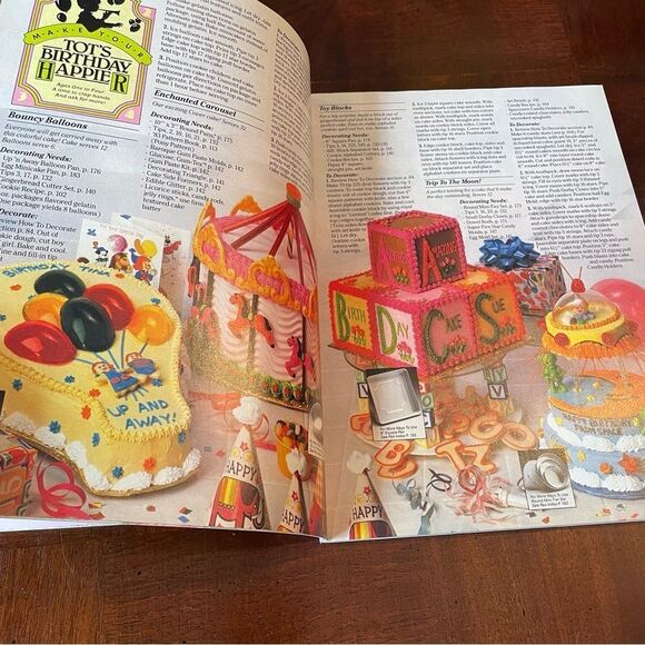 Wilton Cake Decorating Magazines 1983 and 1988 Yearbook Carousel Cake Candy - Picture 3 of 9